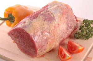LEŠETICKÝ maso uzeniny - rozvoz zboží z eshopu Praha - Hovězí váleček kráva